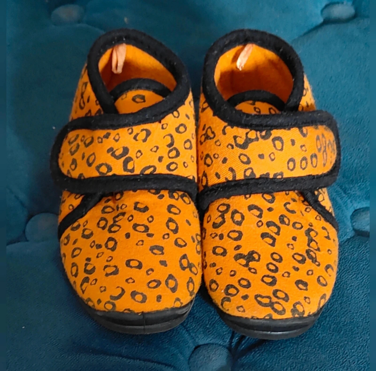 Oranje bruine kinder pantoffels met luipaardprint maat 22/23 Hema